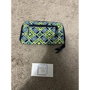 Vera Bradley Smartphone Wristlet iPhone 6 Carrier Green And Blue Floral Design